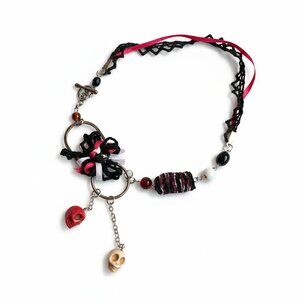 💀 Handmade - Skull short necklace ruban bead fabric - black white red